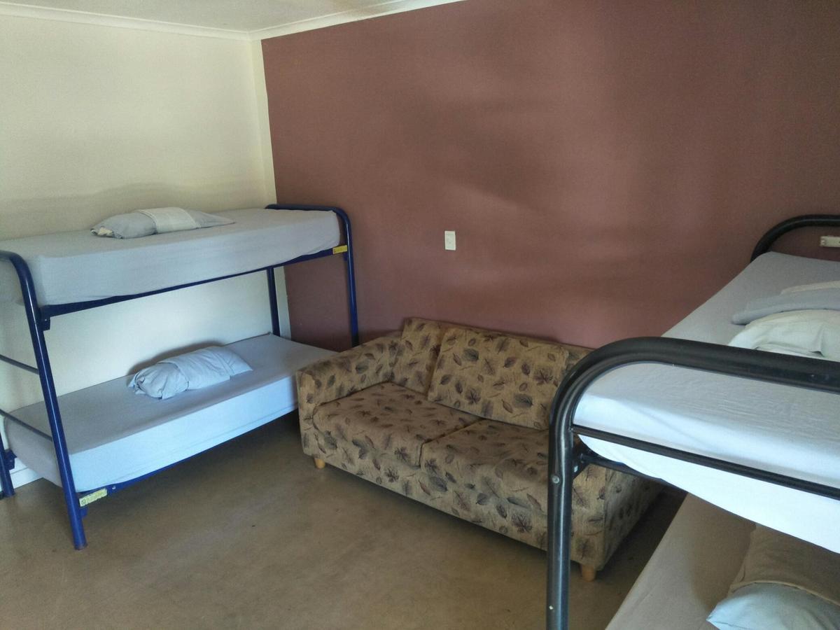 Хостел Palm Court Backpackers Катерін Екстер'єр фото