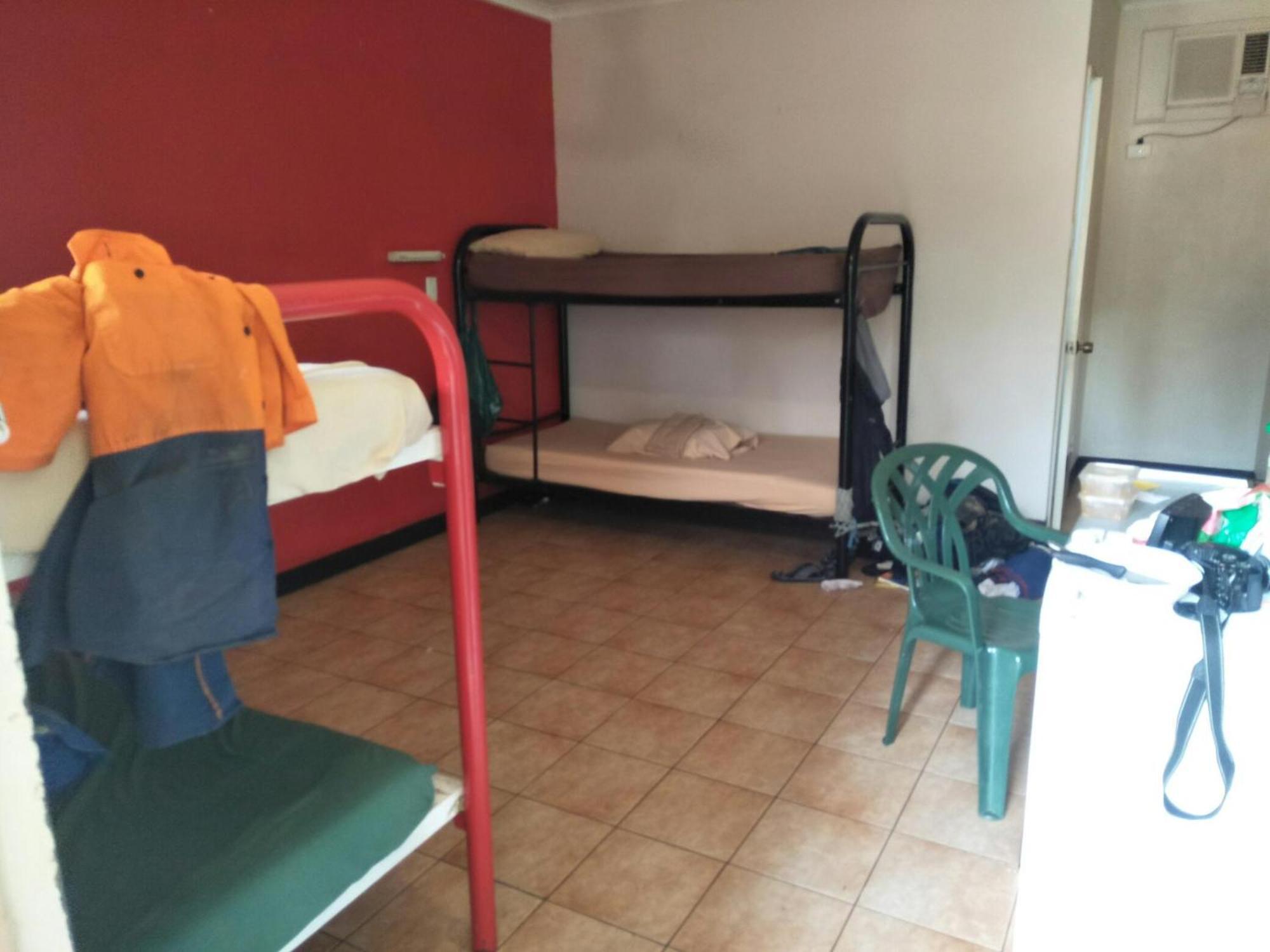Хостел Palm Court Backpackers Катерін Екстер'єр фото