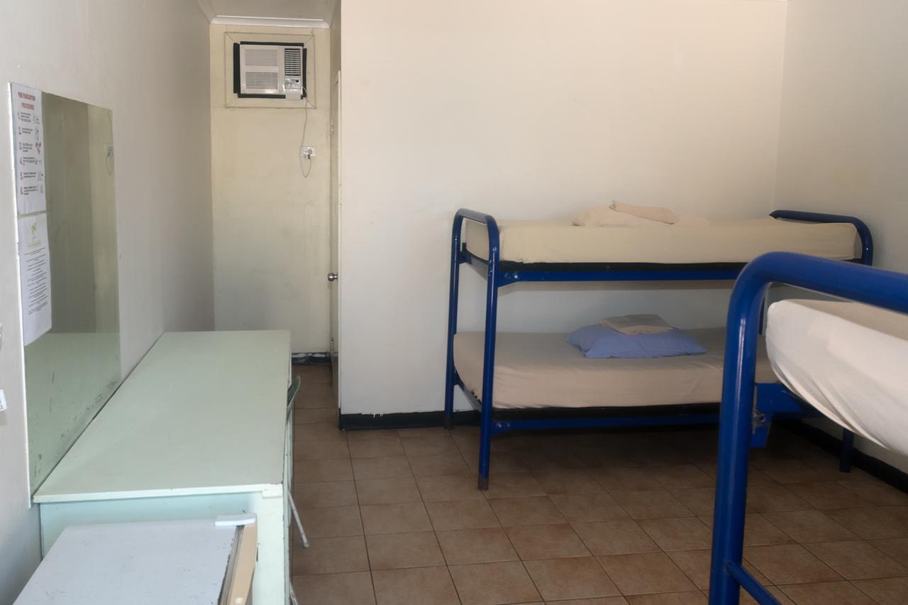 Хостел Palm Court Backpackers Катерін Екстер'єр фото